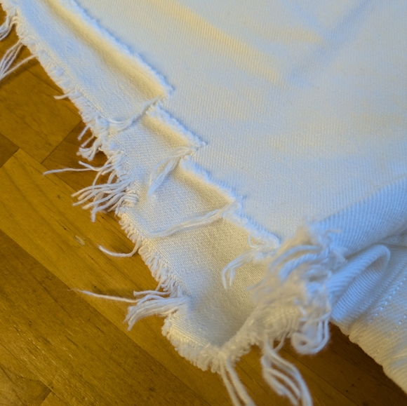 Agolde NWT Parker White Cut Off Denim Shorts Step Hem Distressed - Picture 5 of 9